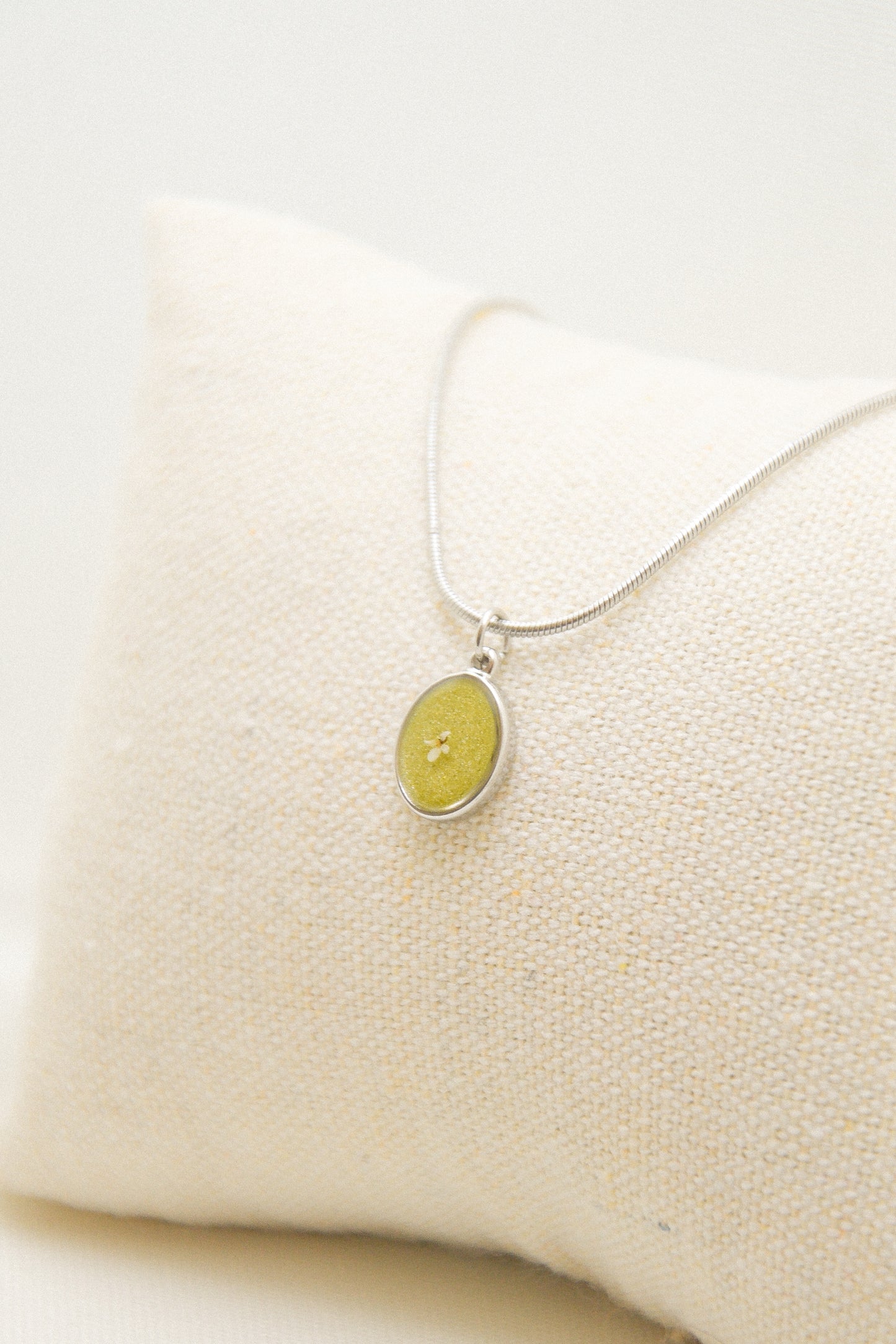 Flower necklace