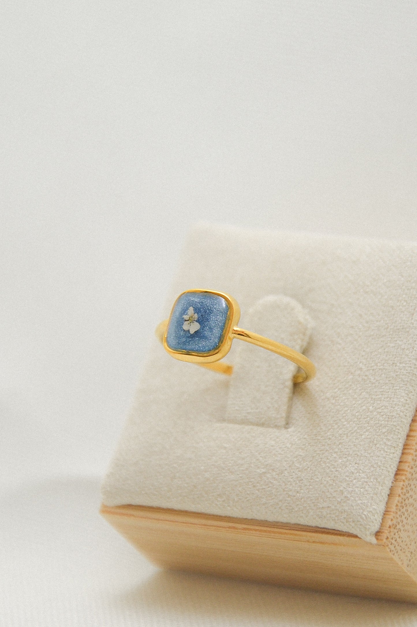 Flower ring