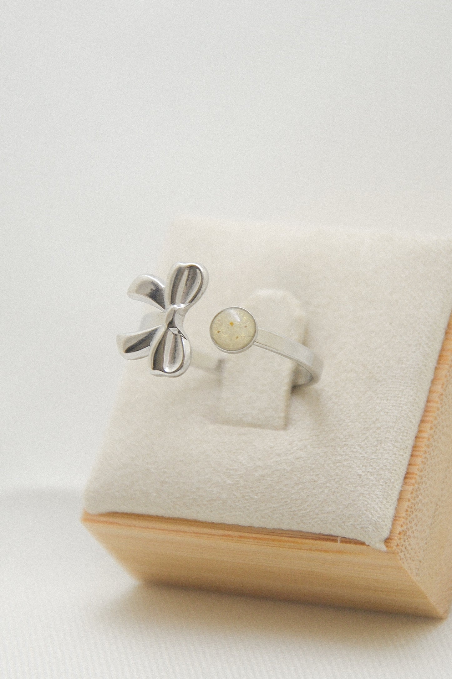 Flower ring