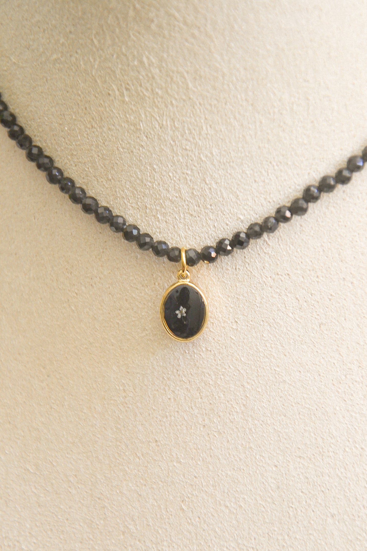 Onix necklace