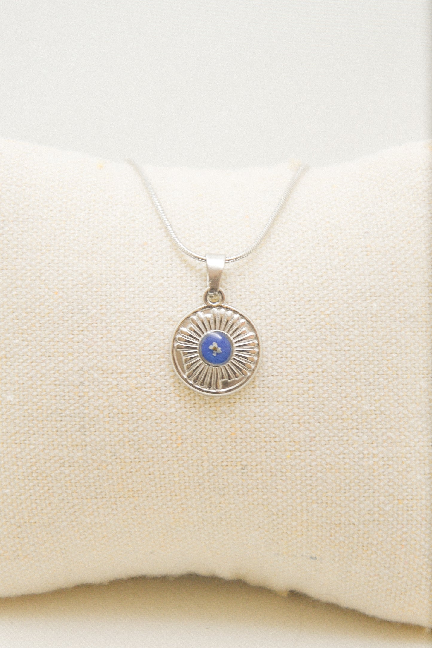 Flower necklace
