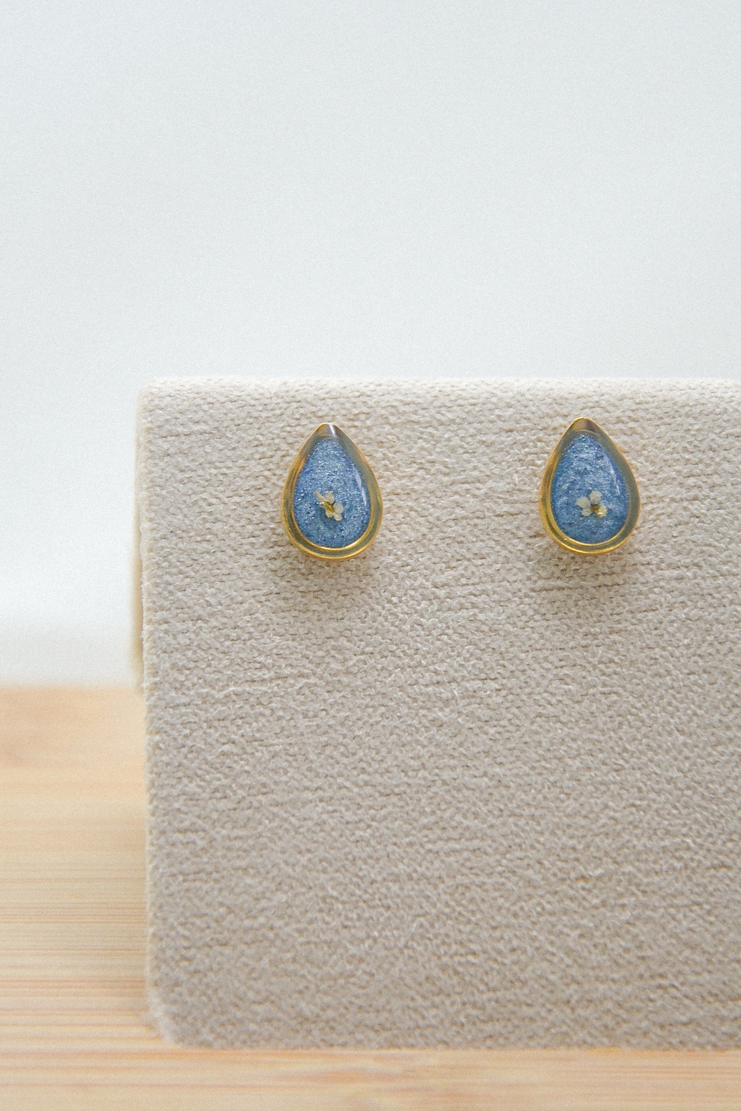 Queen Anne’s Lace Studs