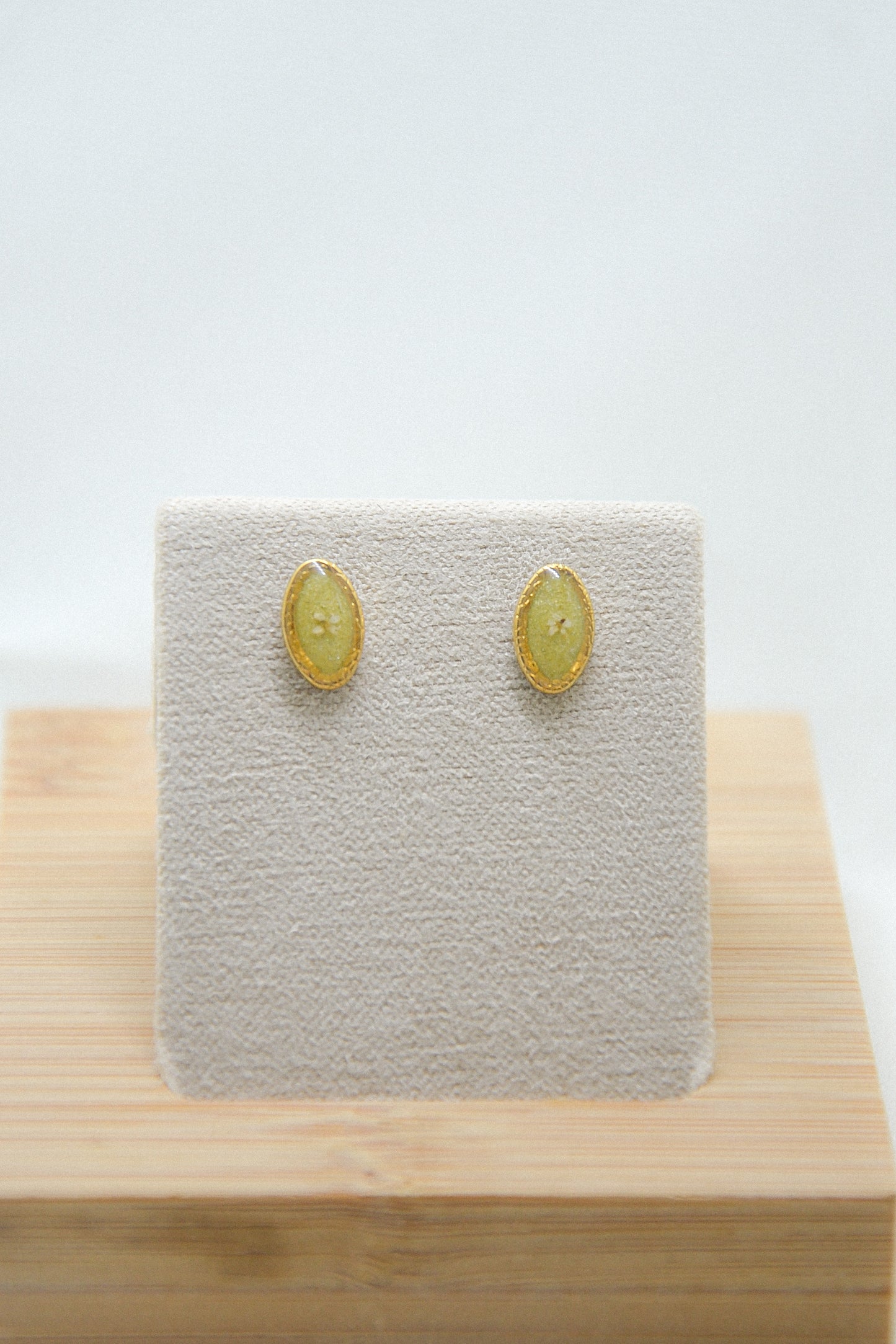 Queen Anne’s Lace Studs