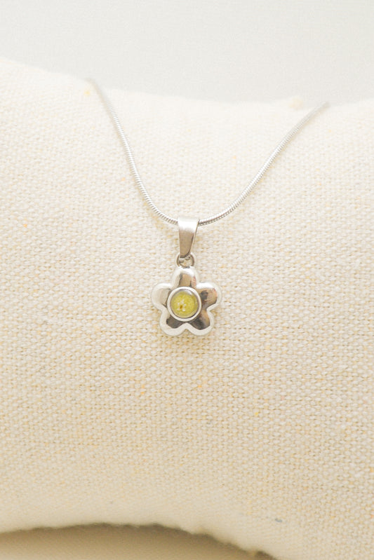 Flower necklace