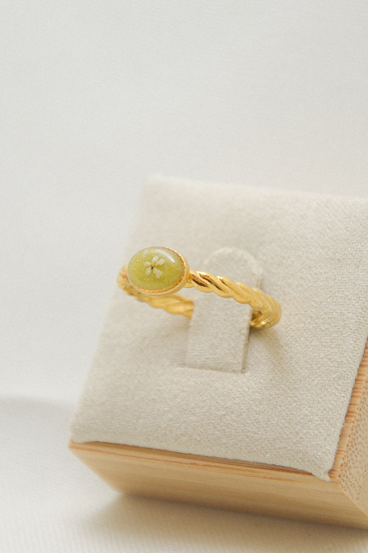 Flower ring