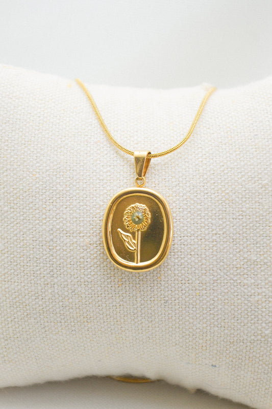 Flower necklace