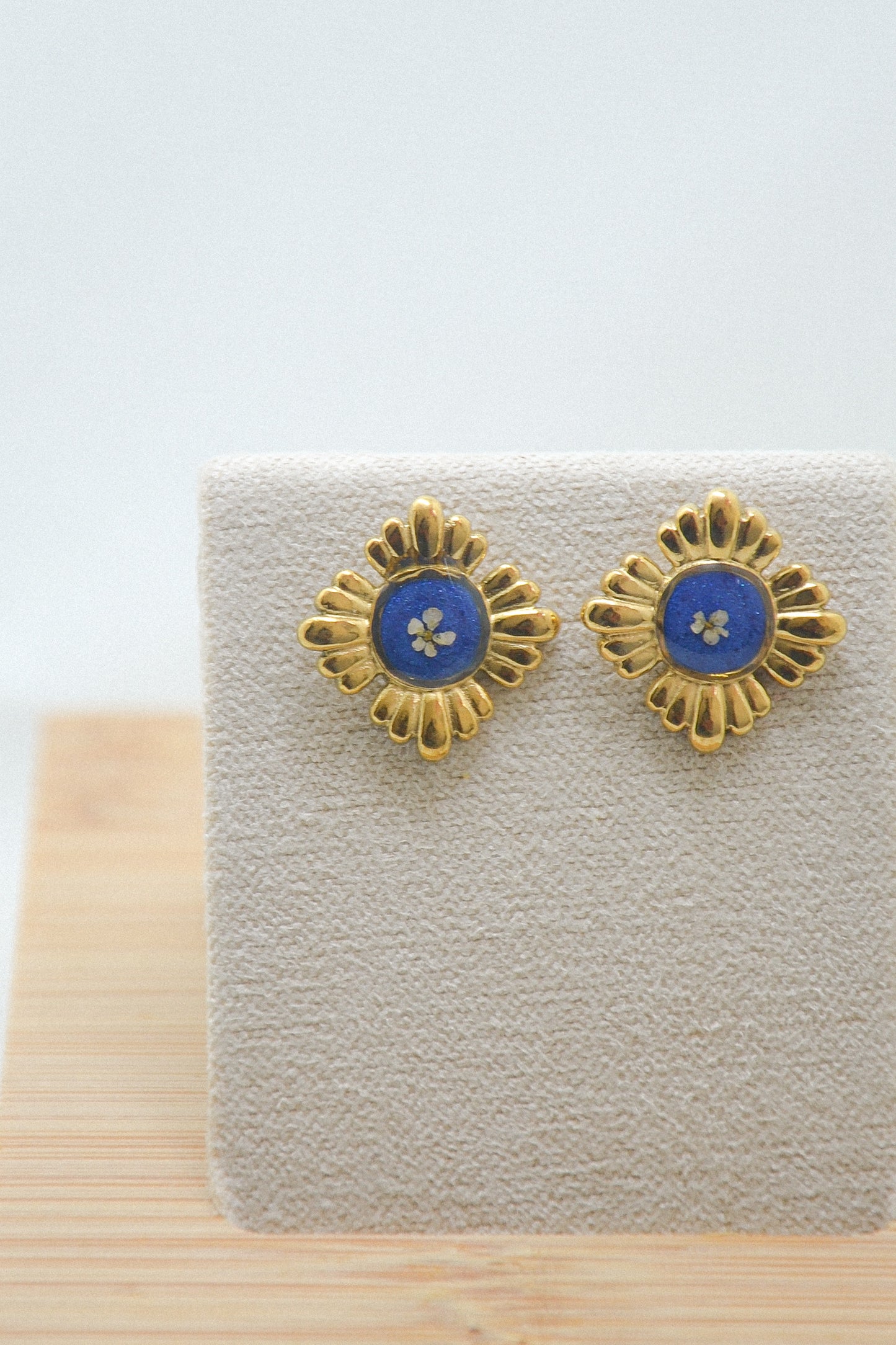 Queen Anne’s Lace Studs