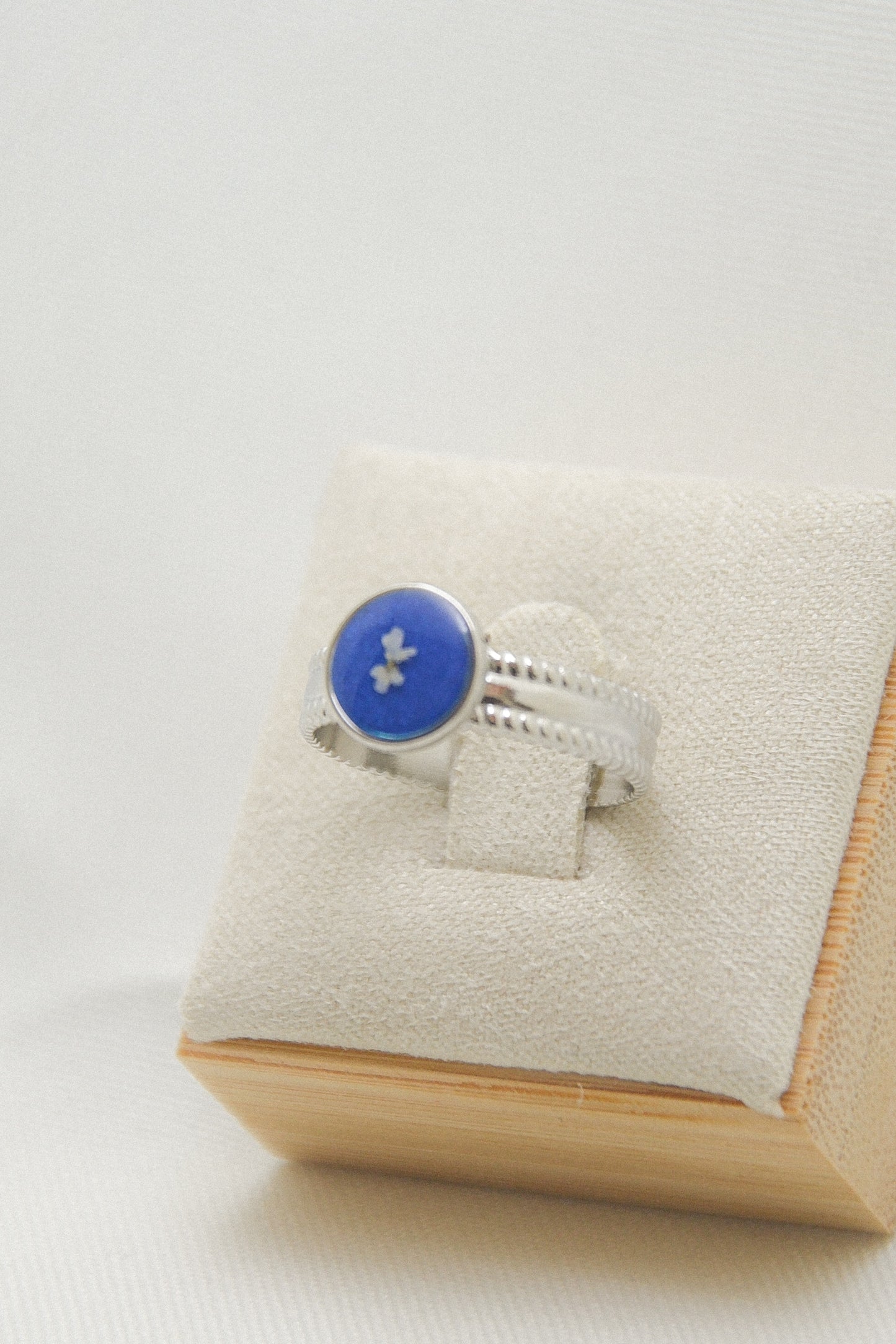 Flower ring
