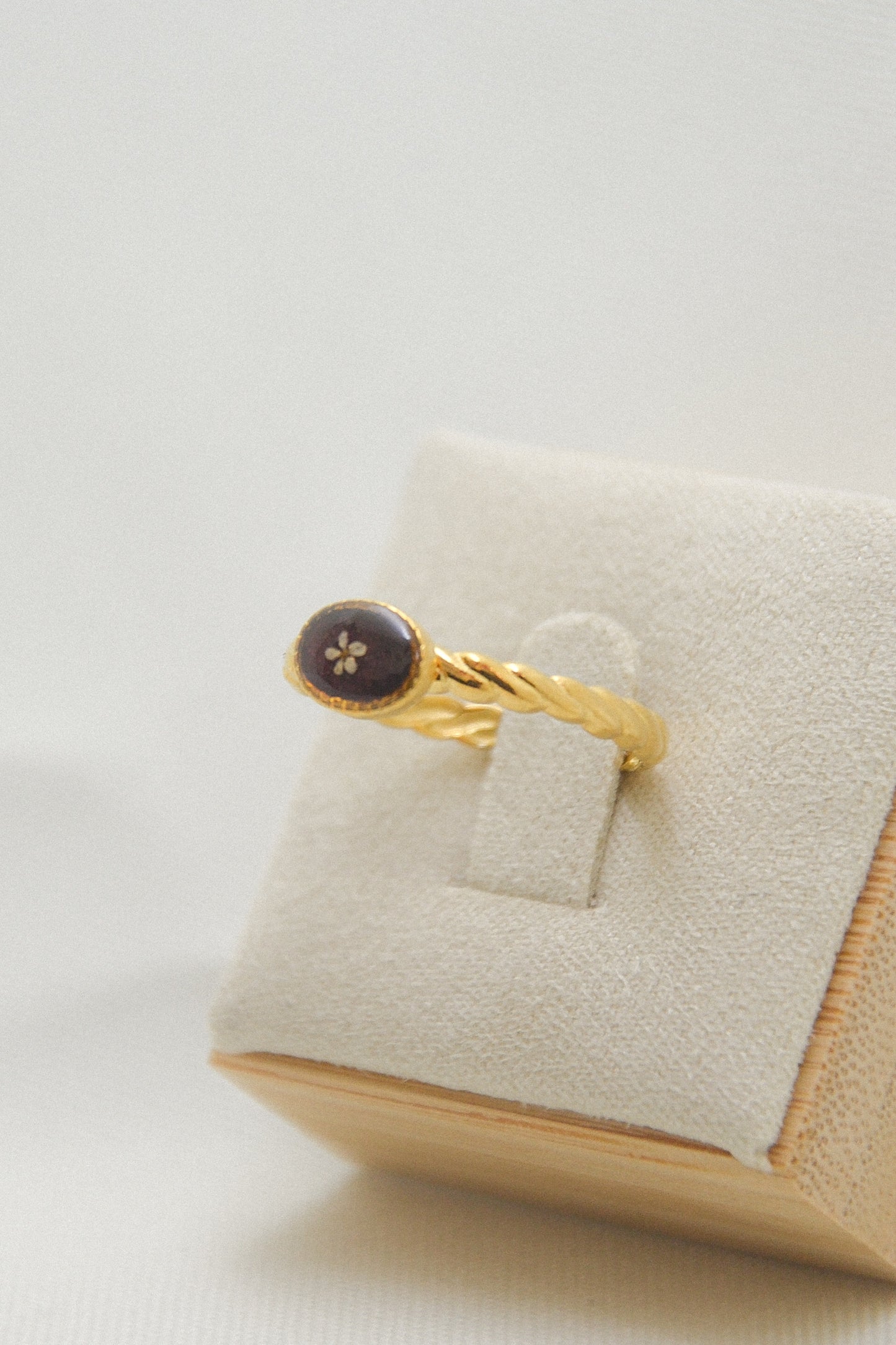 Flower ring