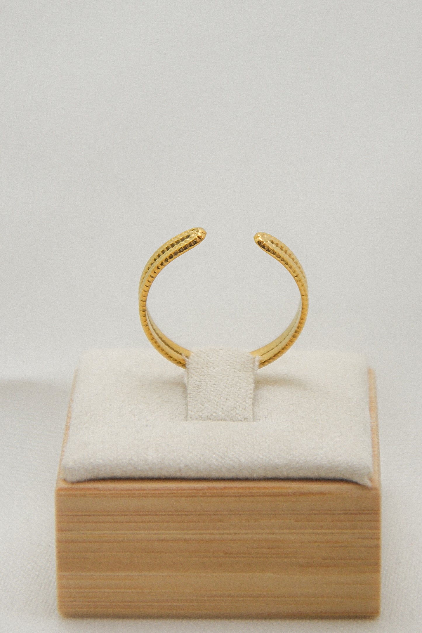 Flower ring