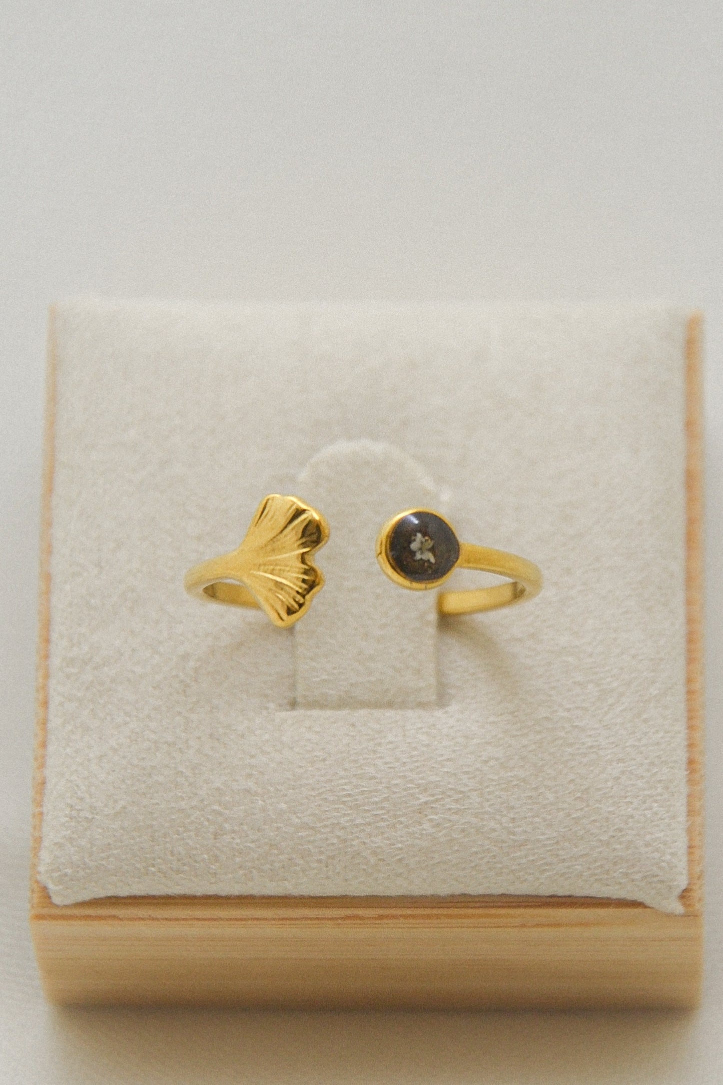 Flower ring