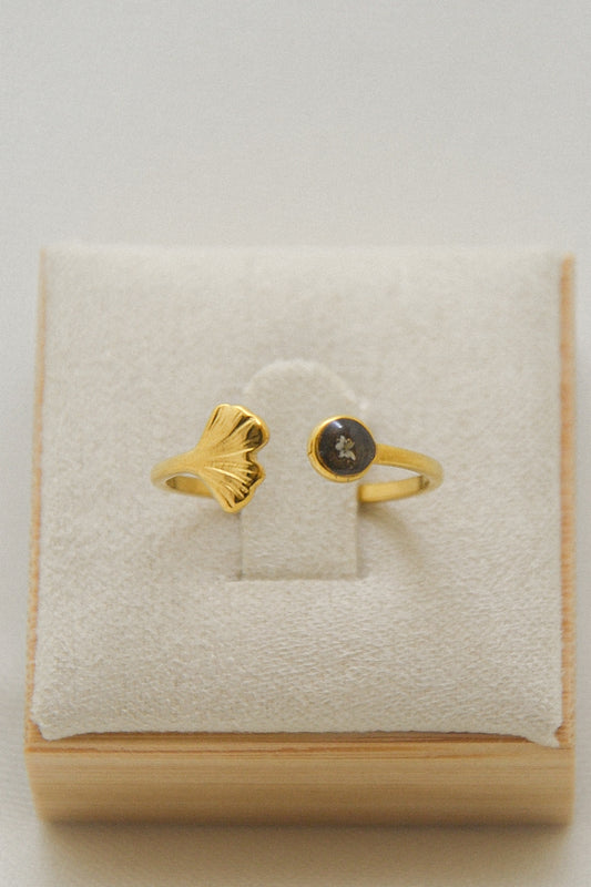 Flower ring