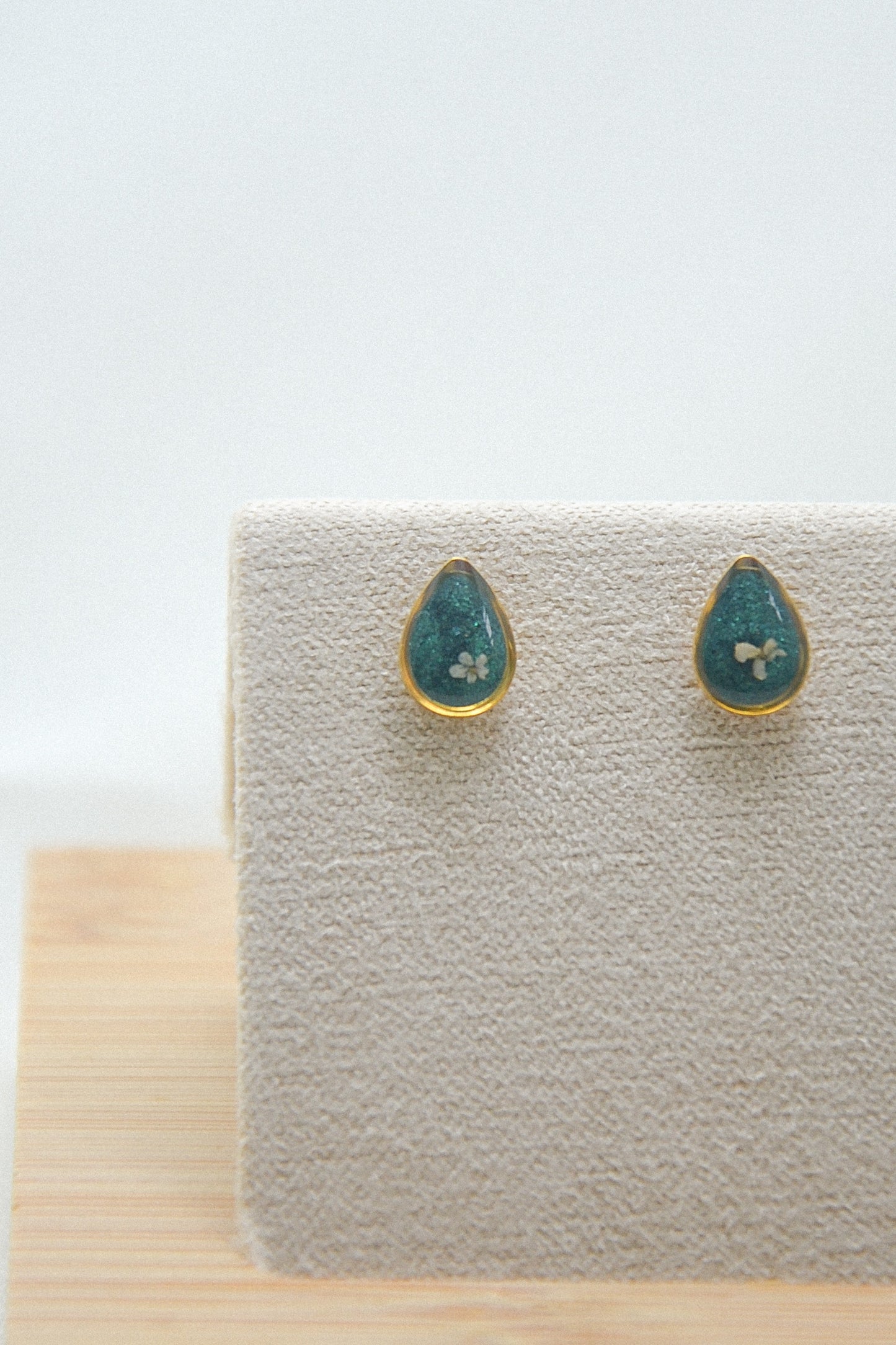 Queen Anne’s Lace Studs