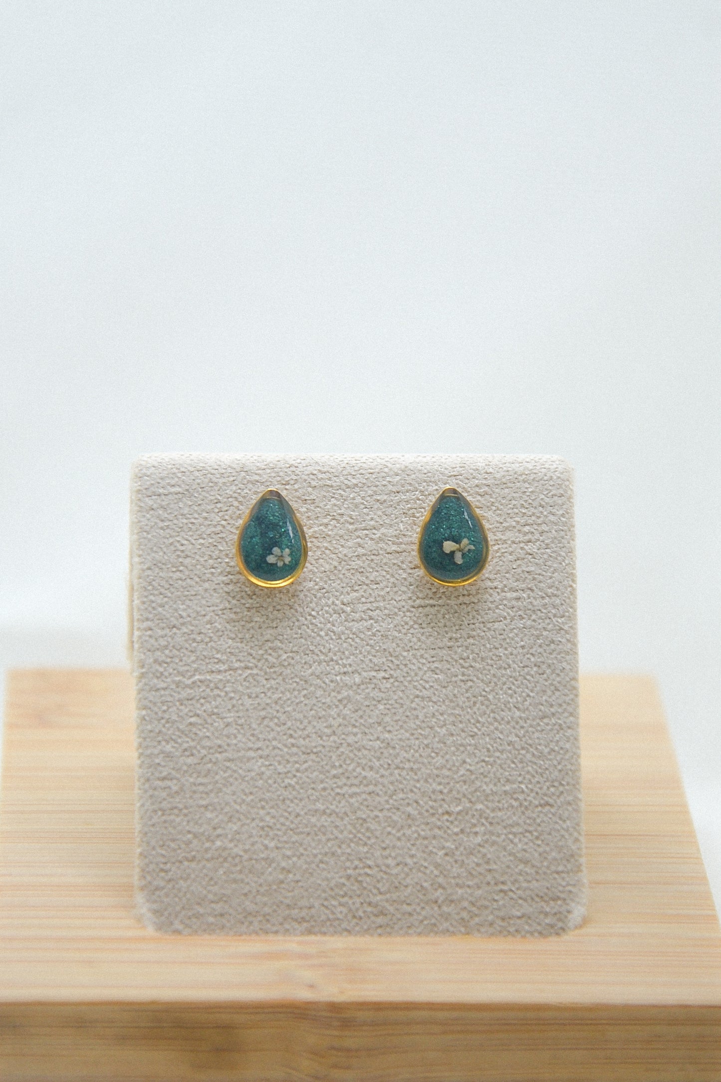 Queen Anne’s Lace Studs