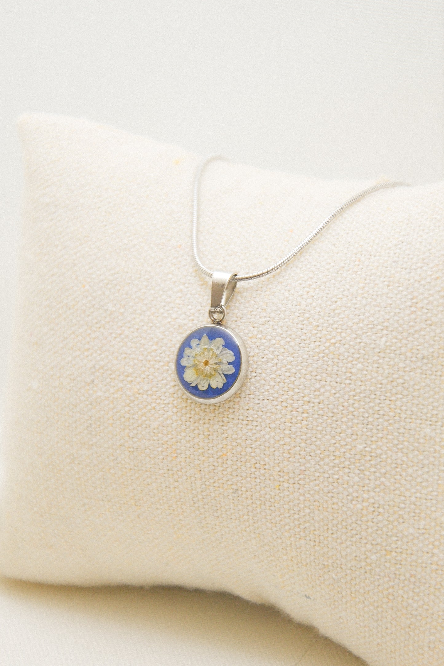 Flower necklace