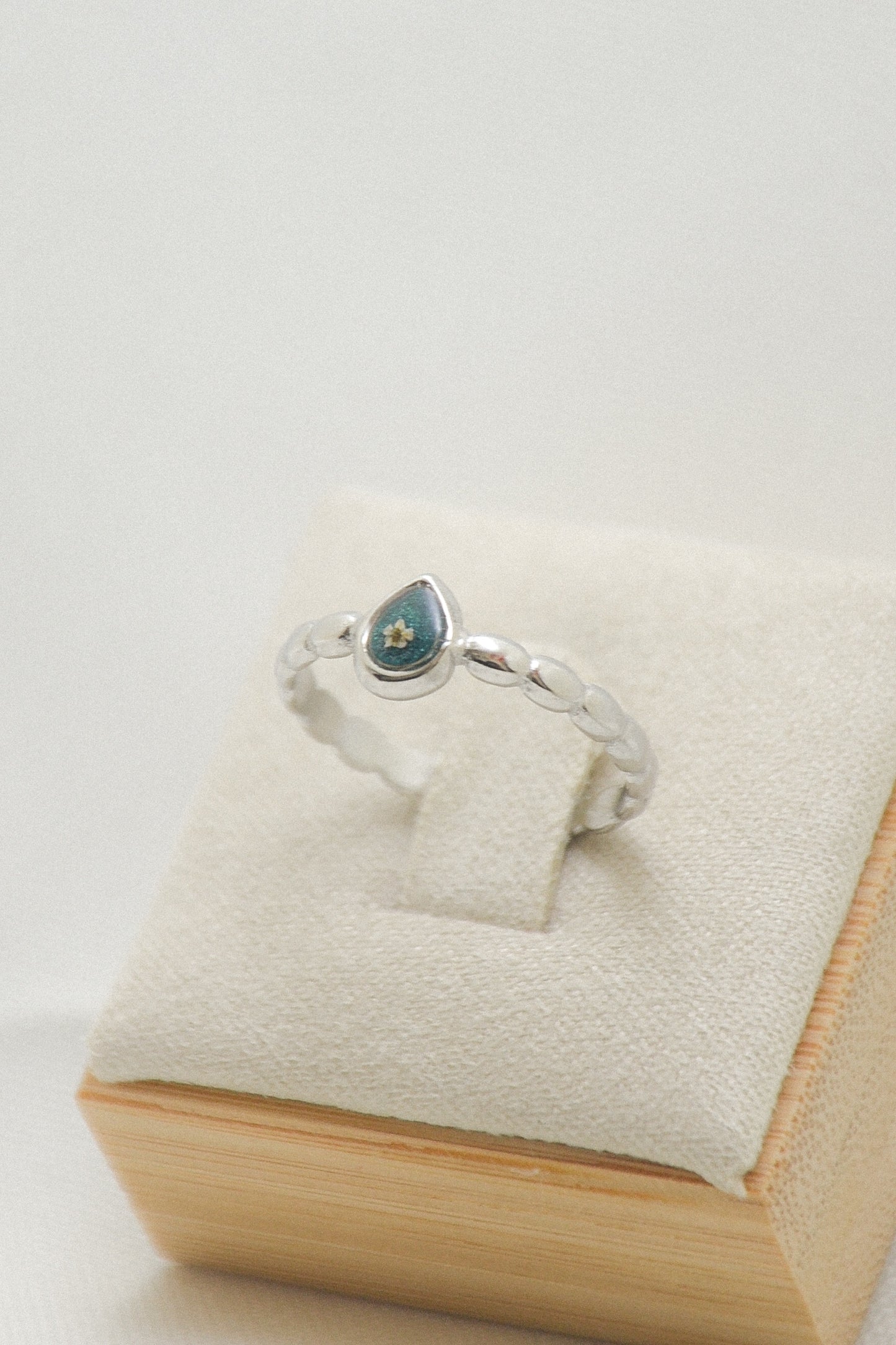 Flower ring