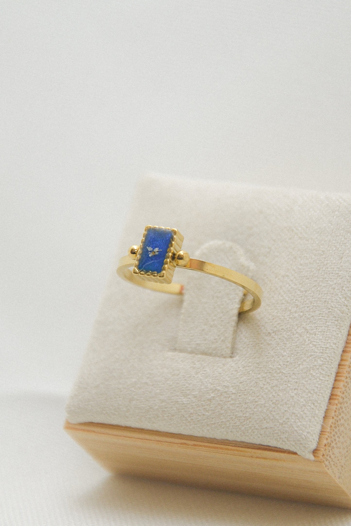 Flower ring