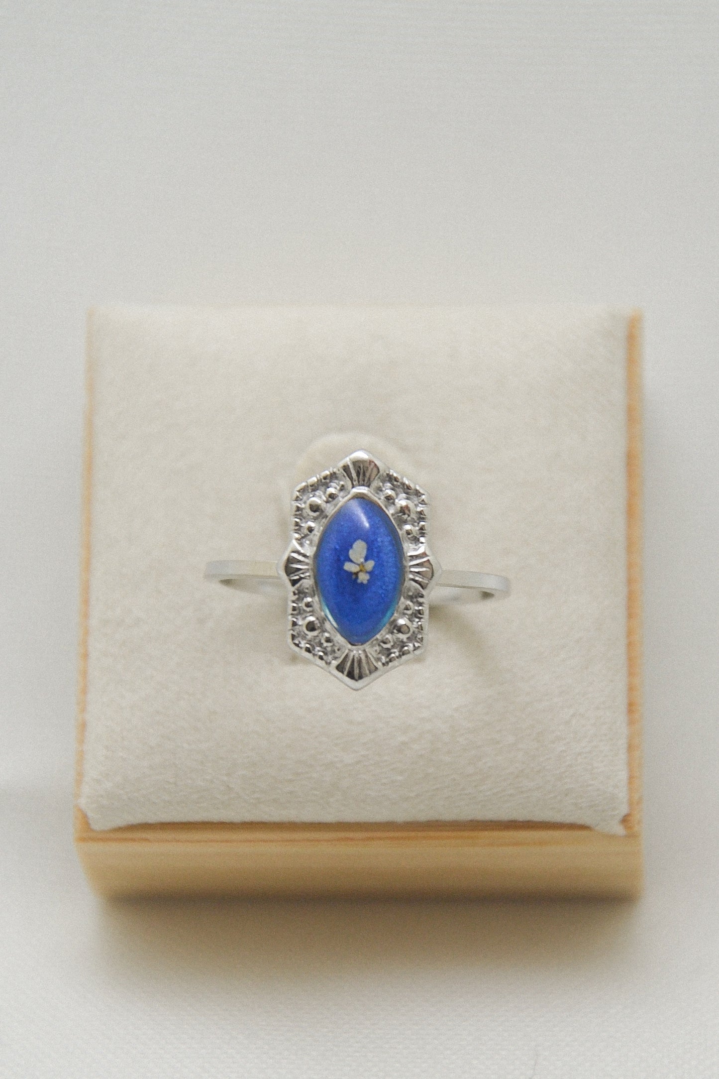 Flower ring