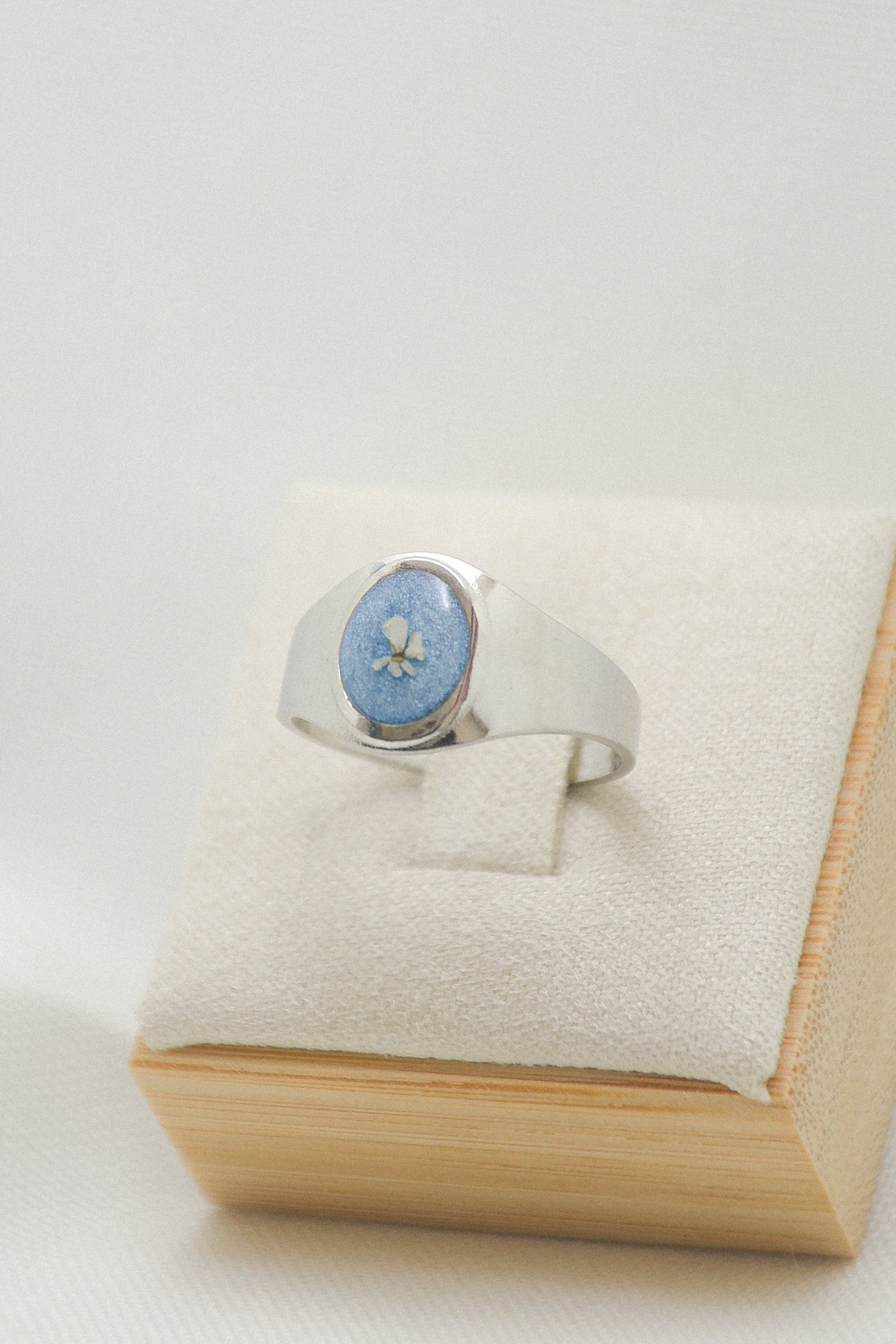 Flower ring
