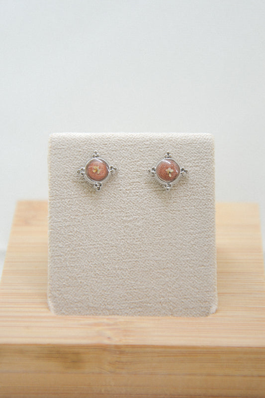 Queen Anne’s Lace Studs