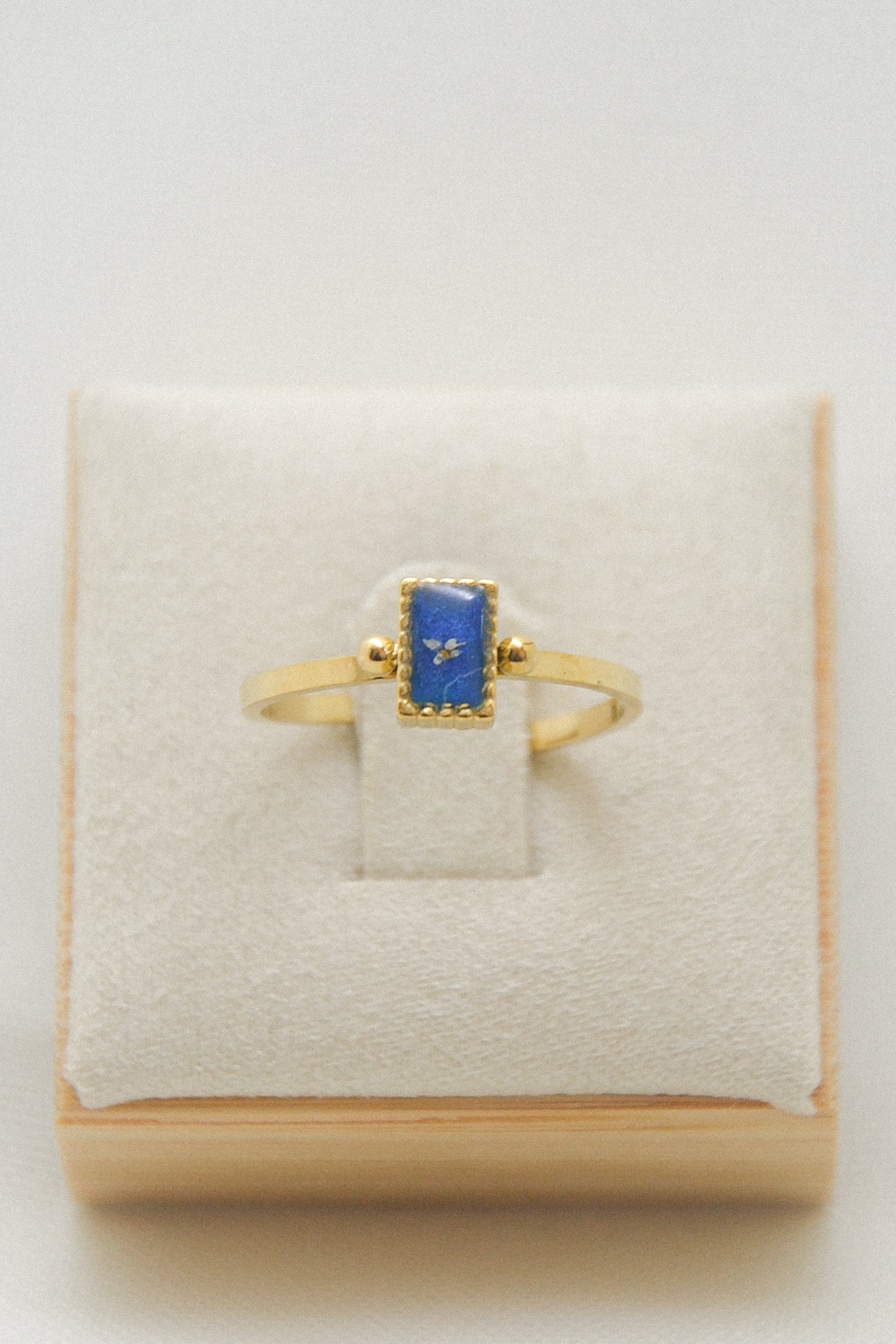 Flower ring