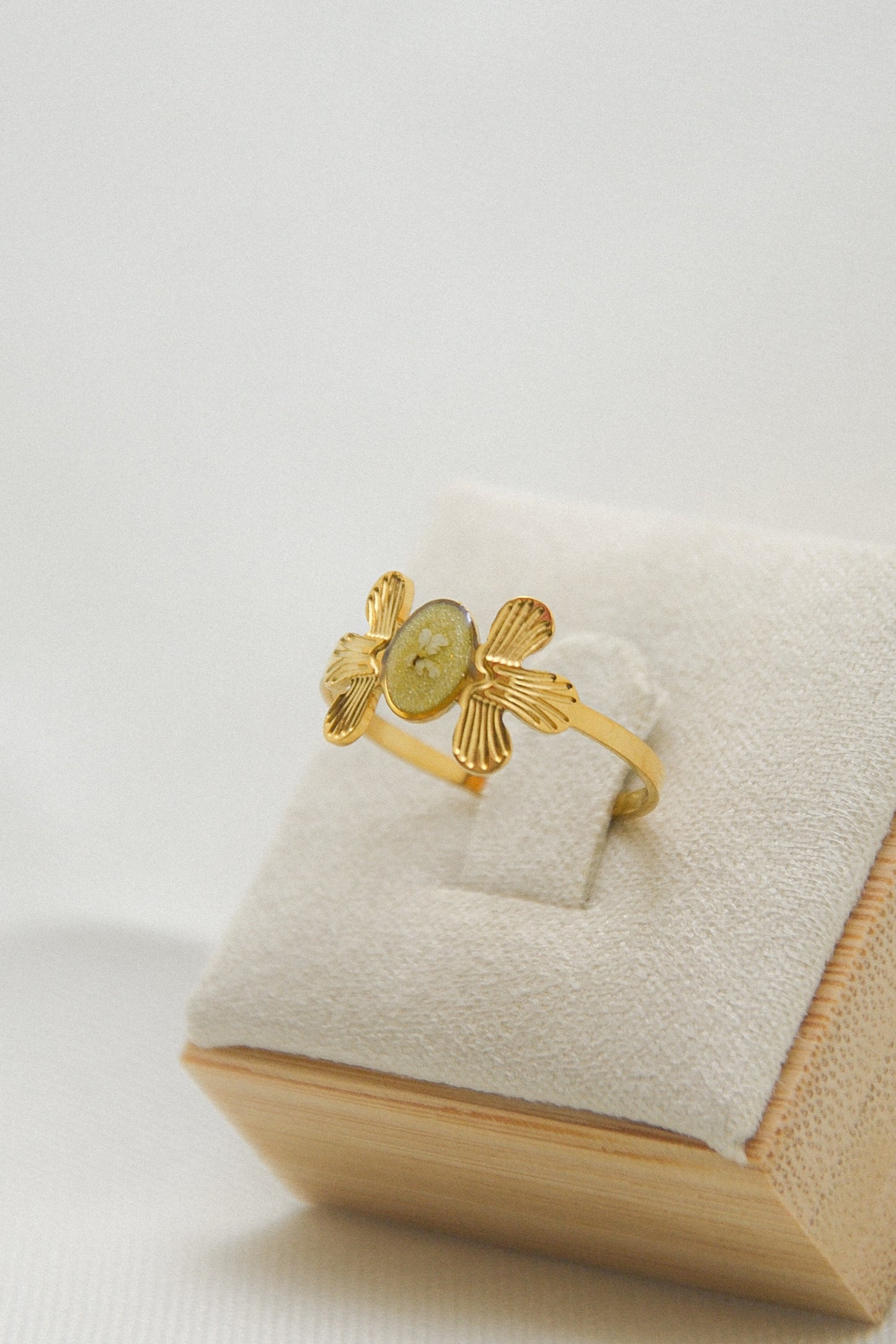 Flower ring