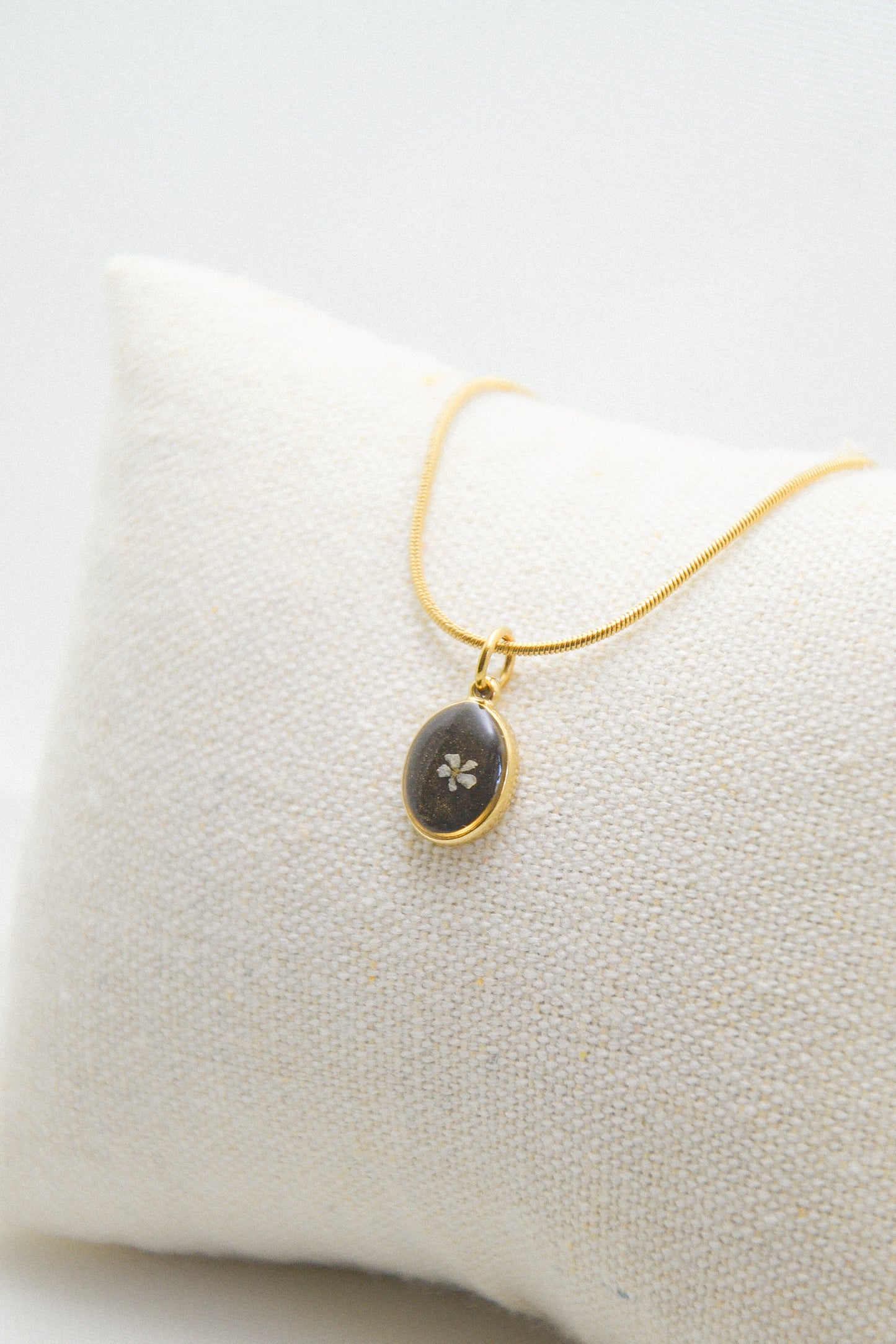 Flower necklace