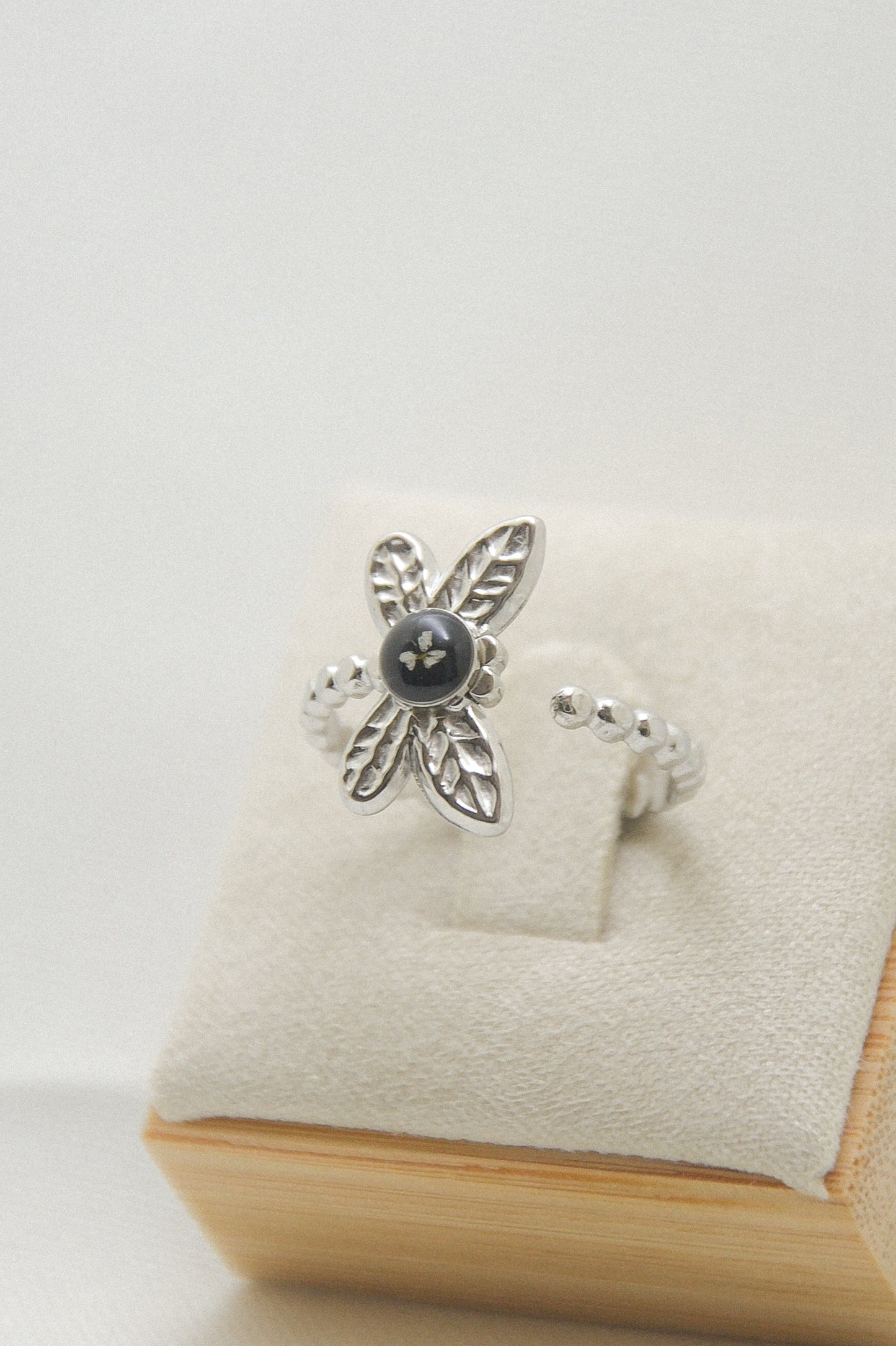 Flower ring
