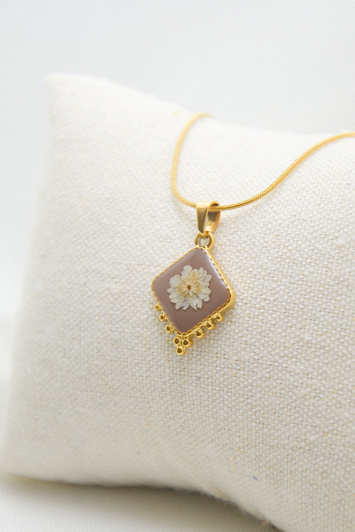 Flower necklace
