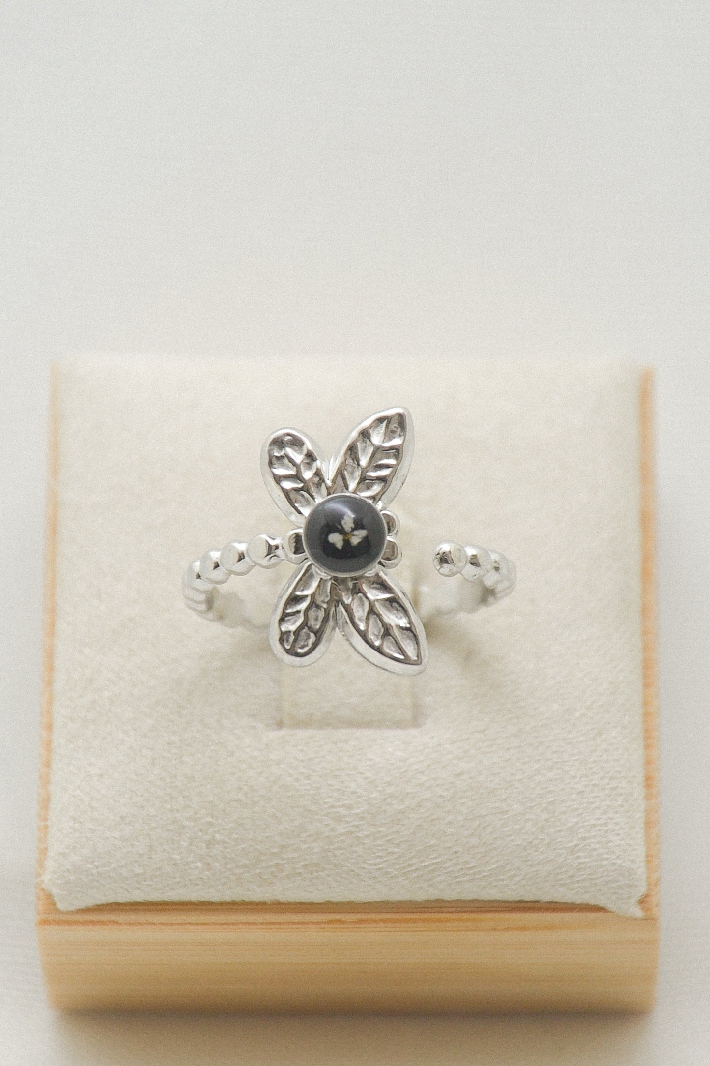 Flower ring