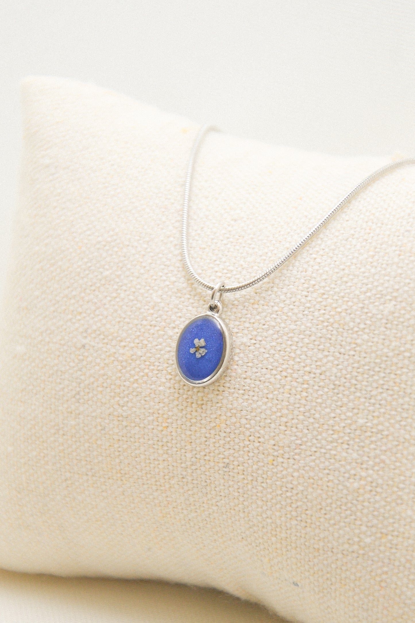 Flower necklace
