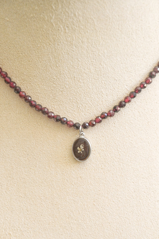 Granate necklace