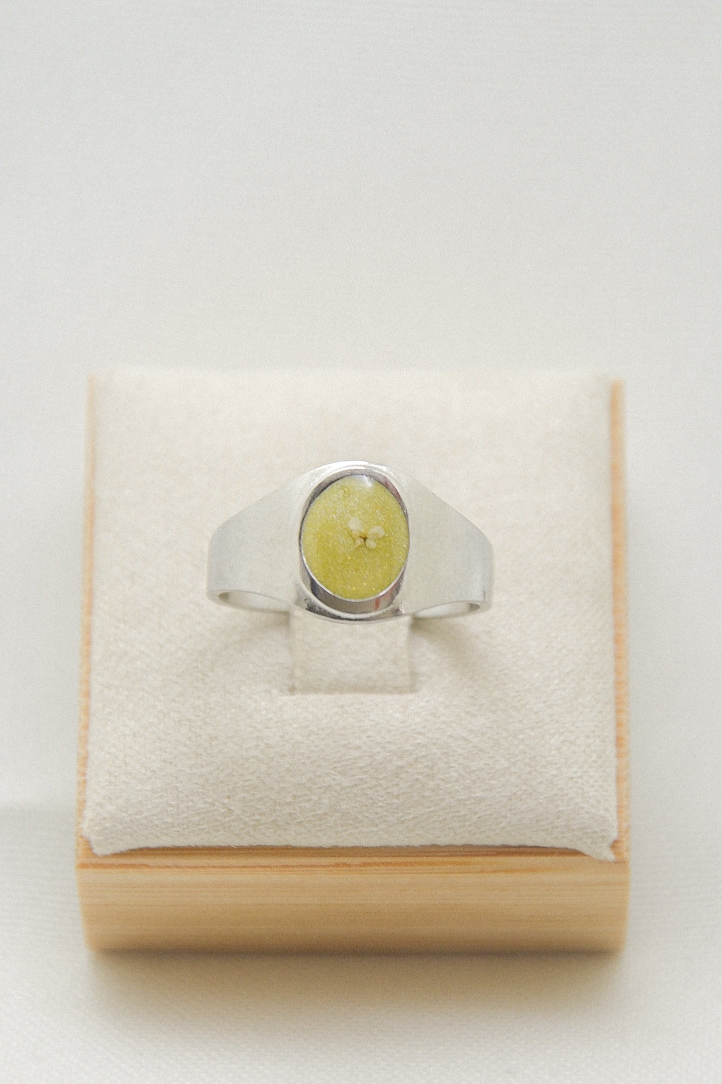 Flower ring