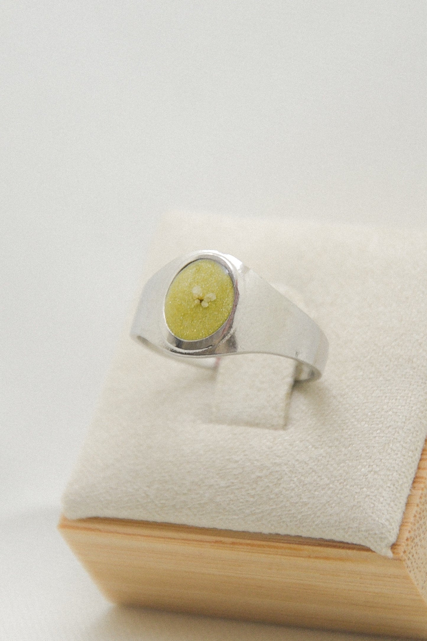 Flower ring