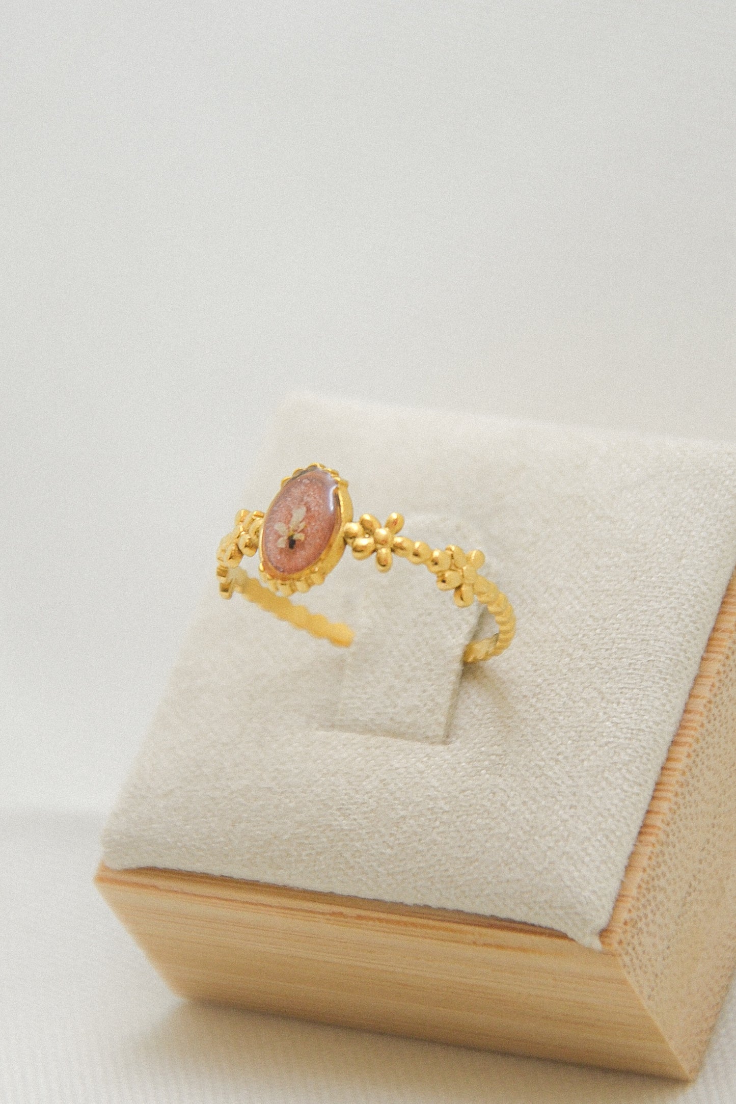 Flower ring