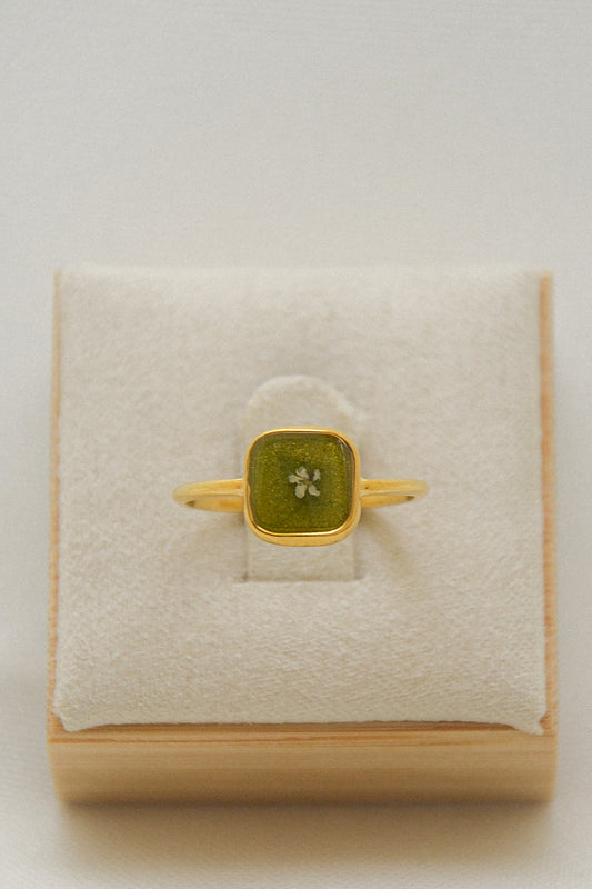 Flower ring