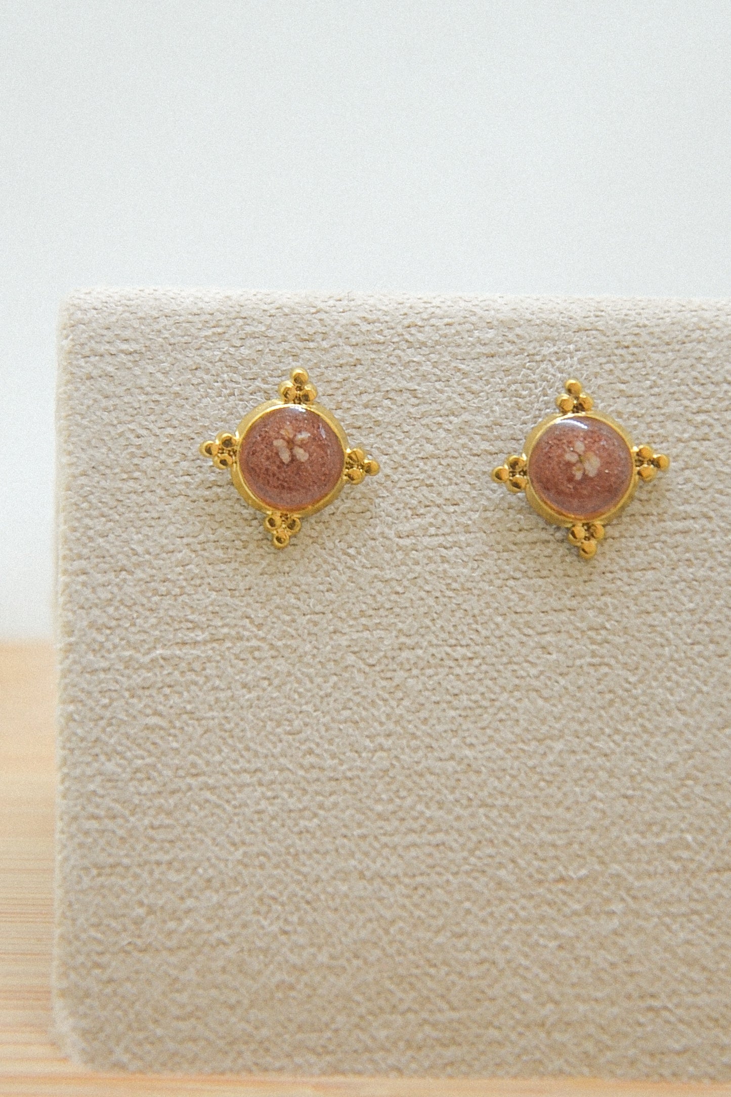 Queen Anne’s Lace Studs