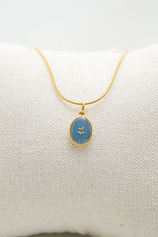 Flower necklace