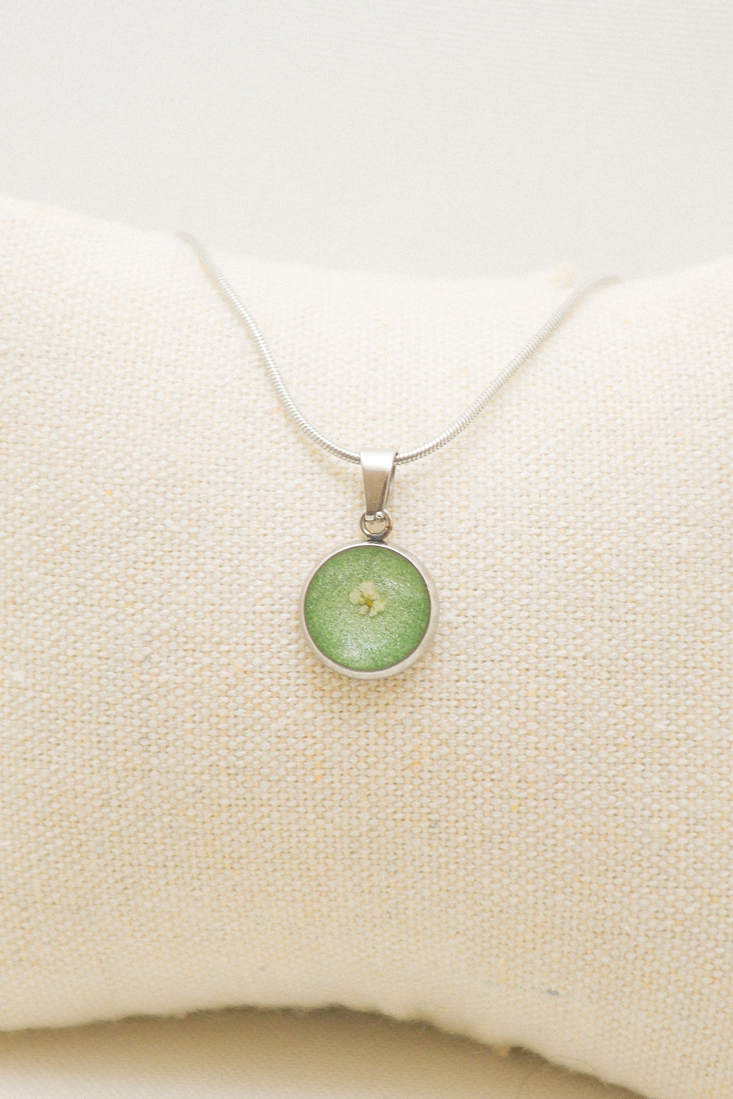 Flower necklace