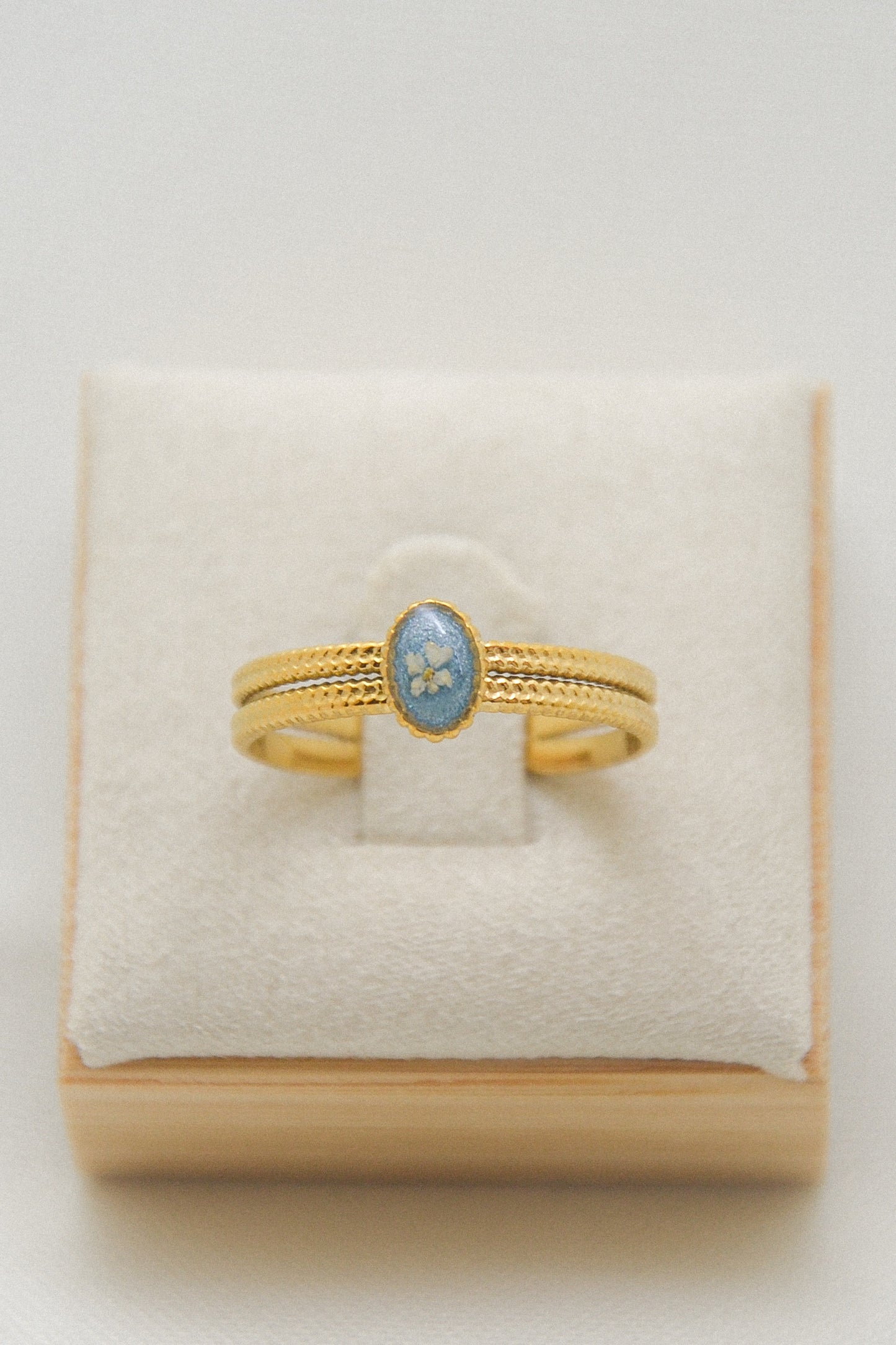 Flower ring