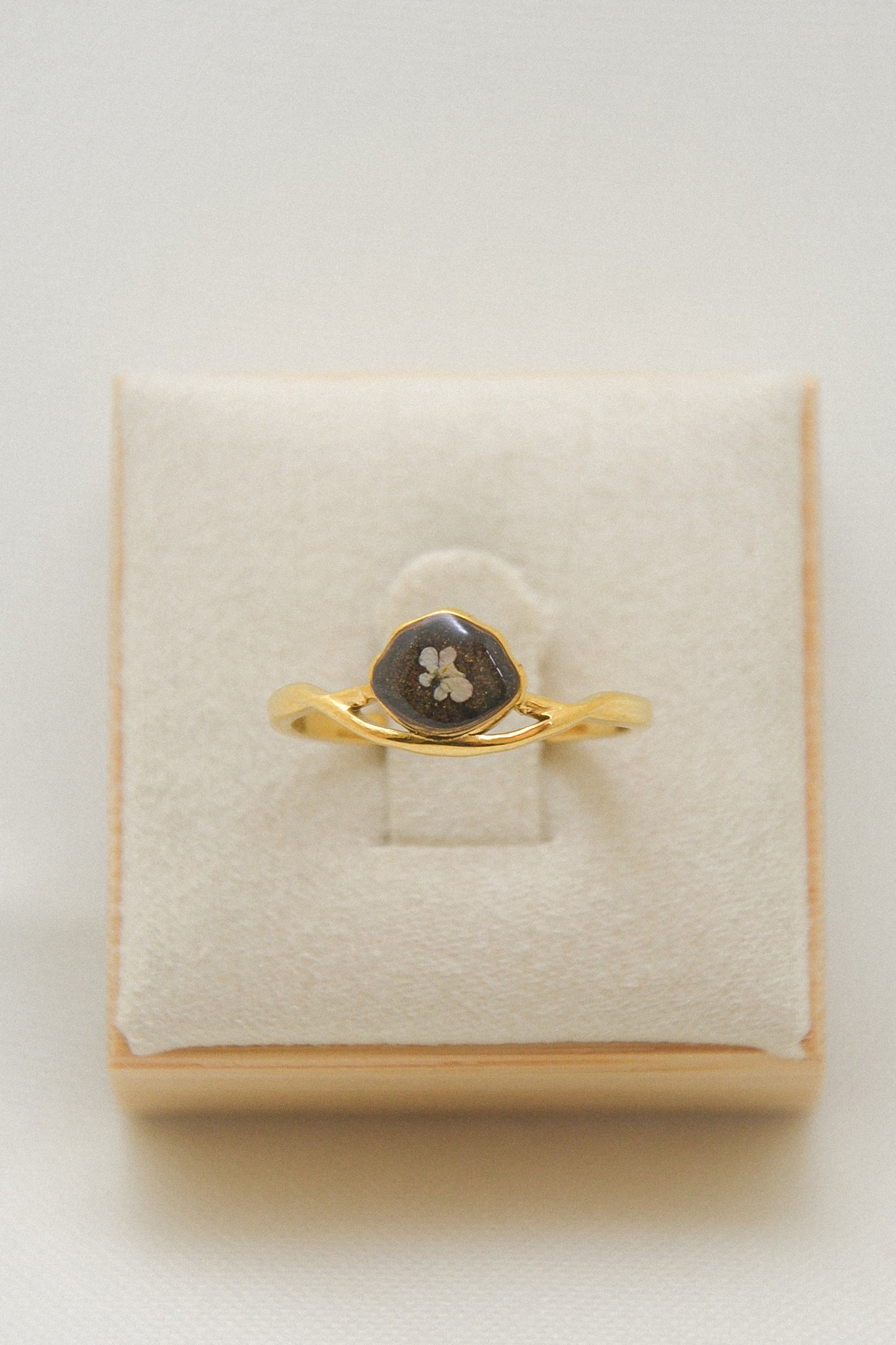Flower ring