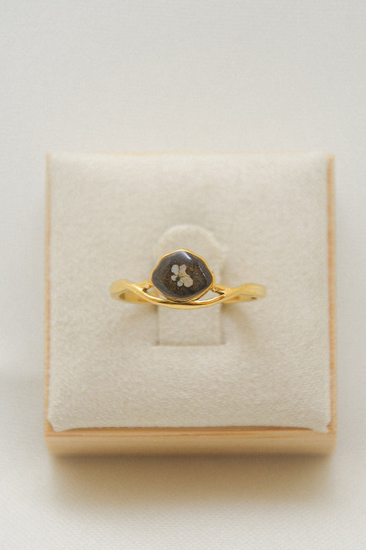 Flower ring