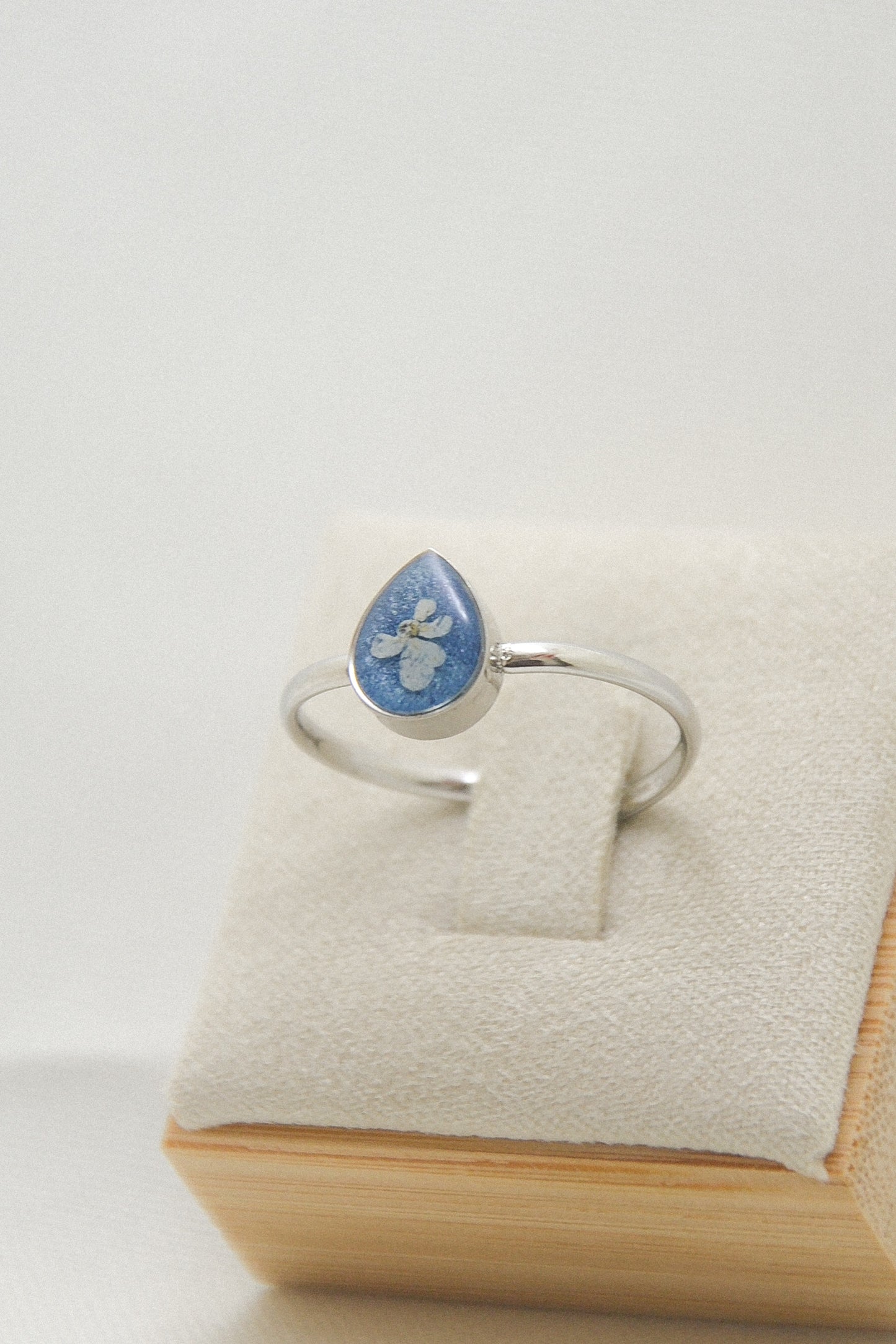 Flower ring