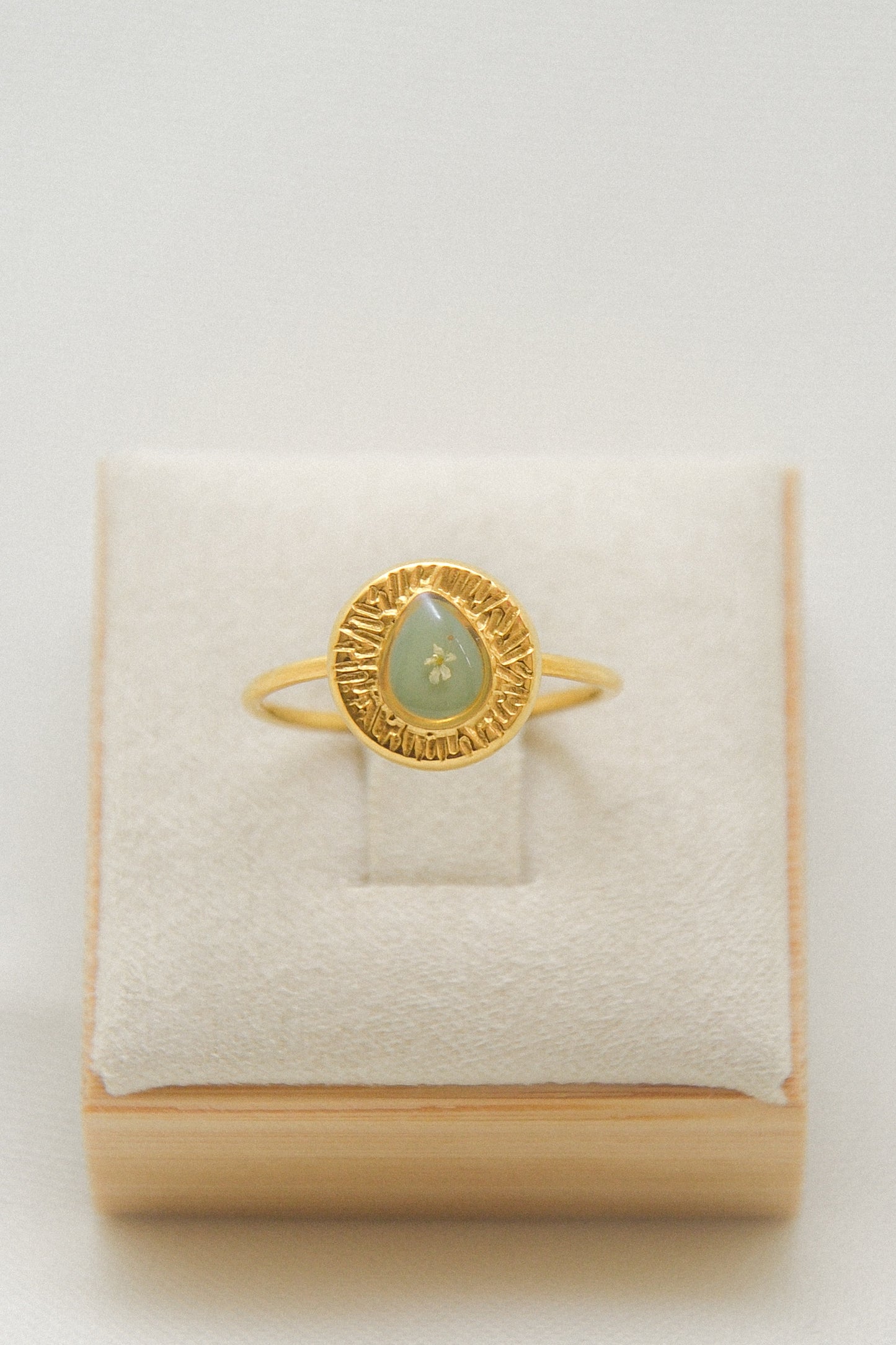 Flower ring