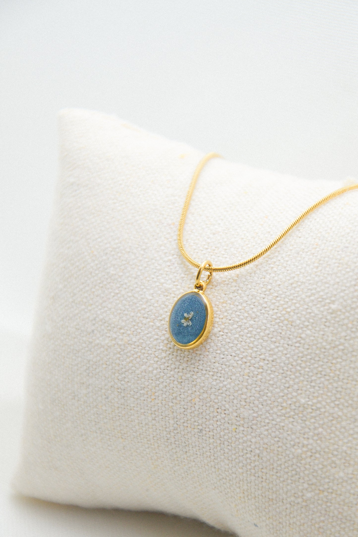 Flower necklace