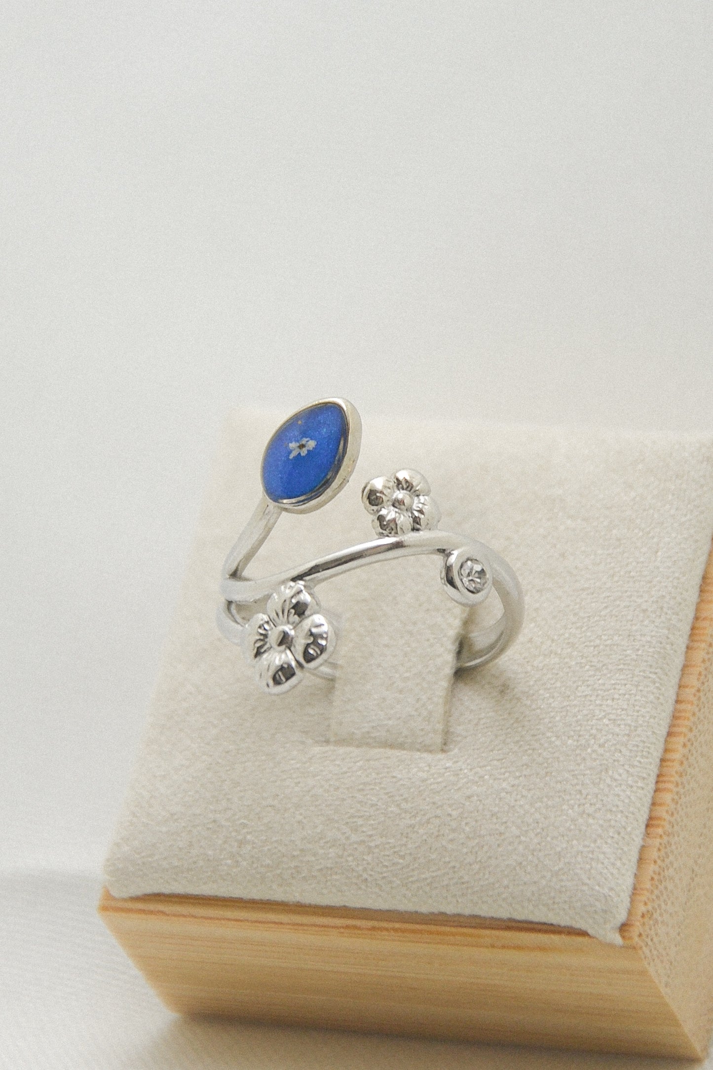 Flower ring