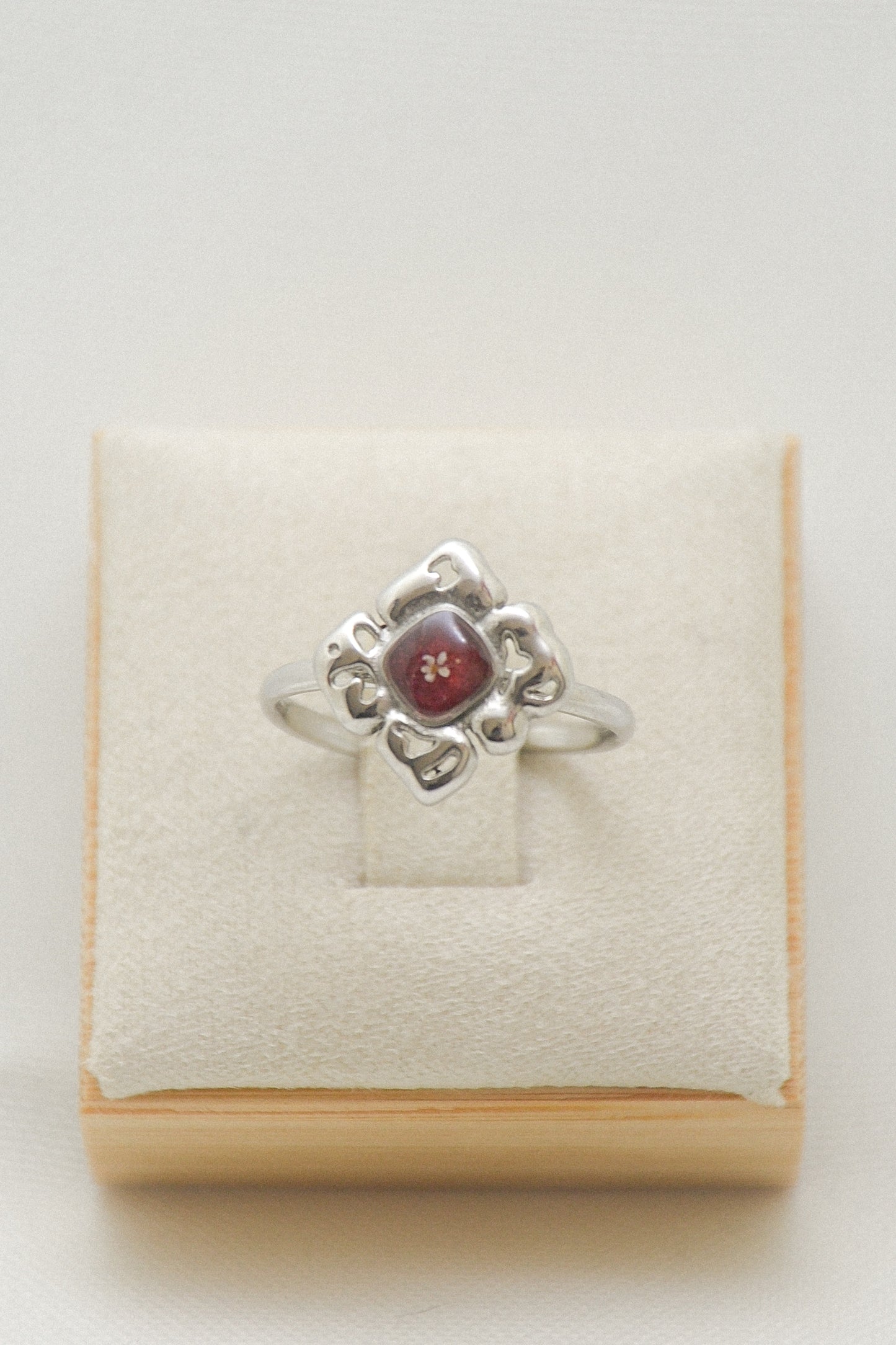 Flower ring