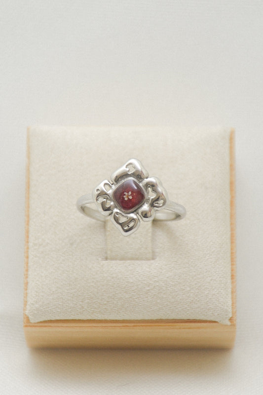 Flower ring