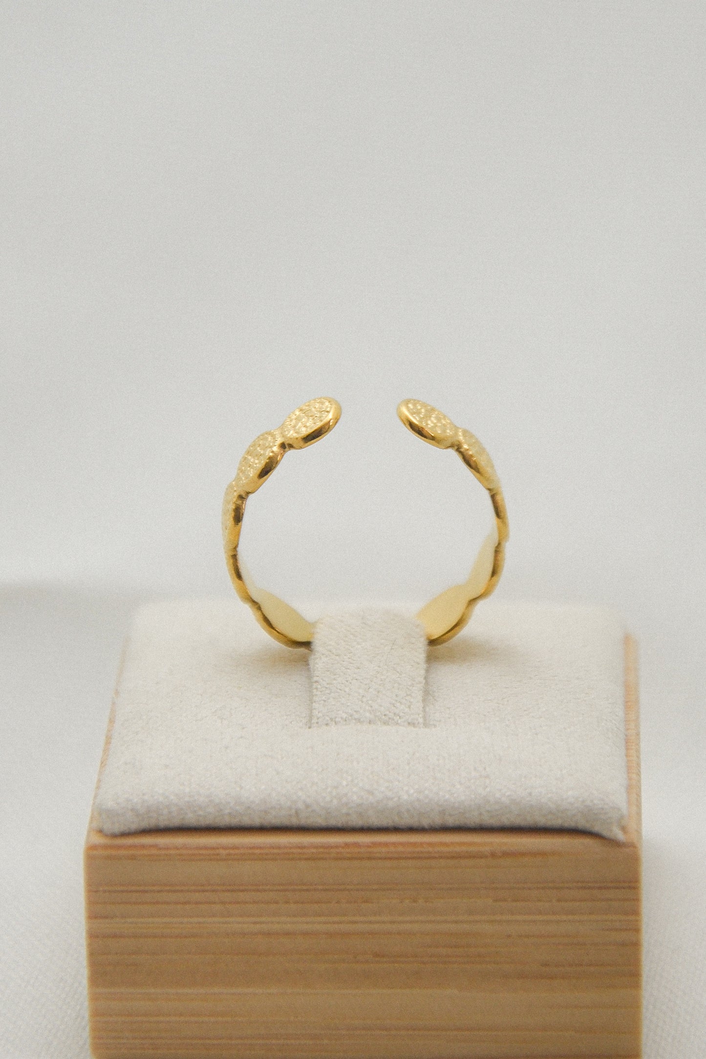 Flower ring