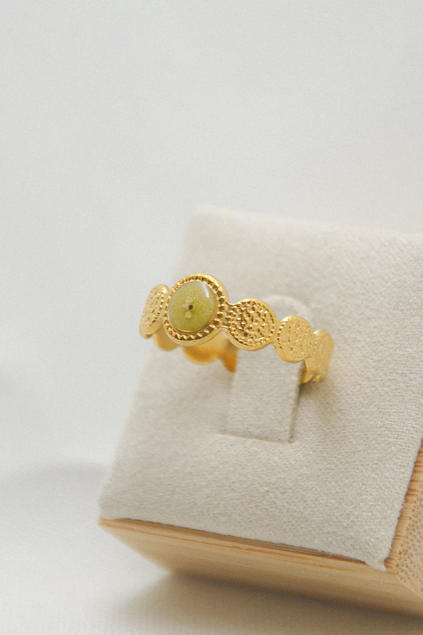 Flower ring